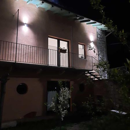 Il Sole Di Simona - Il Prato Leilighet Omegna Eksteriør bilde